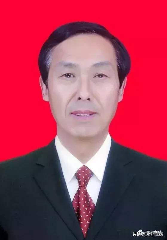 公务员没背景能到什么级别,没背景考公务员能上岸么