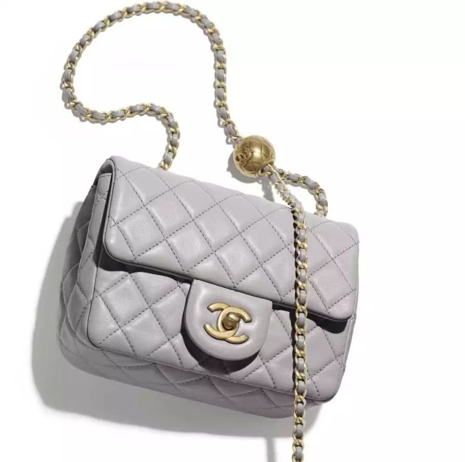 追了《爱的迫降》这么久，我终于看到一只想买的包了