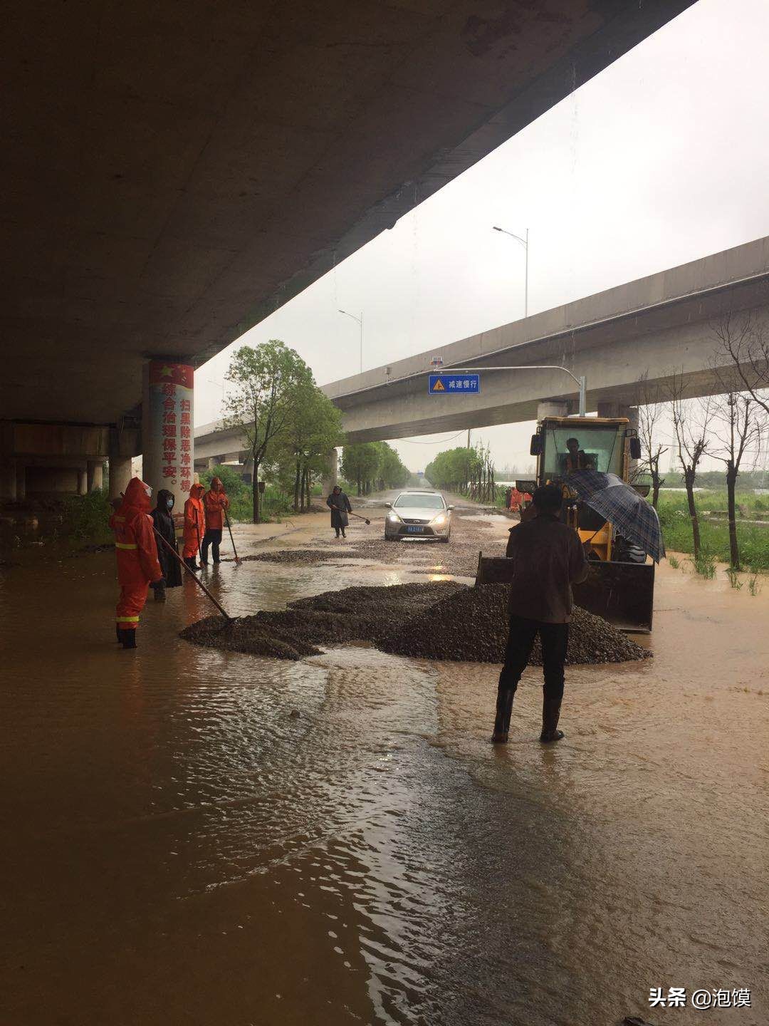 住建局防汛突击队,住建局防汛工作部署会