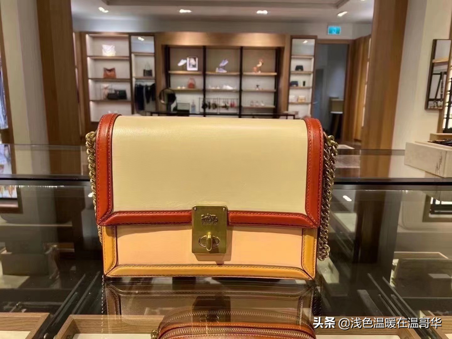 coach包包奥莱款和专柜的区别,coach奥莱款的包可以买么