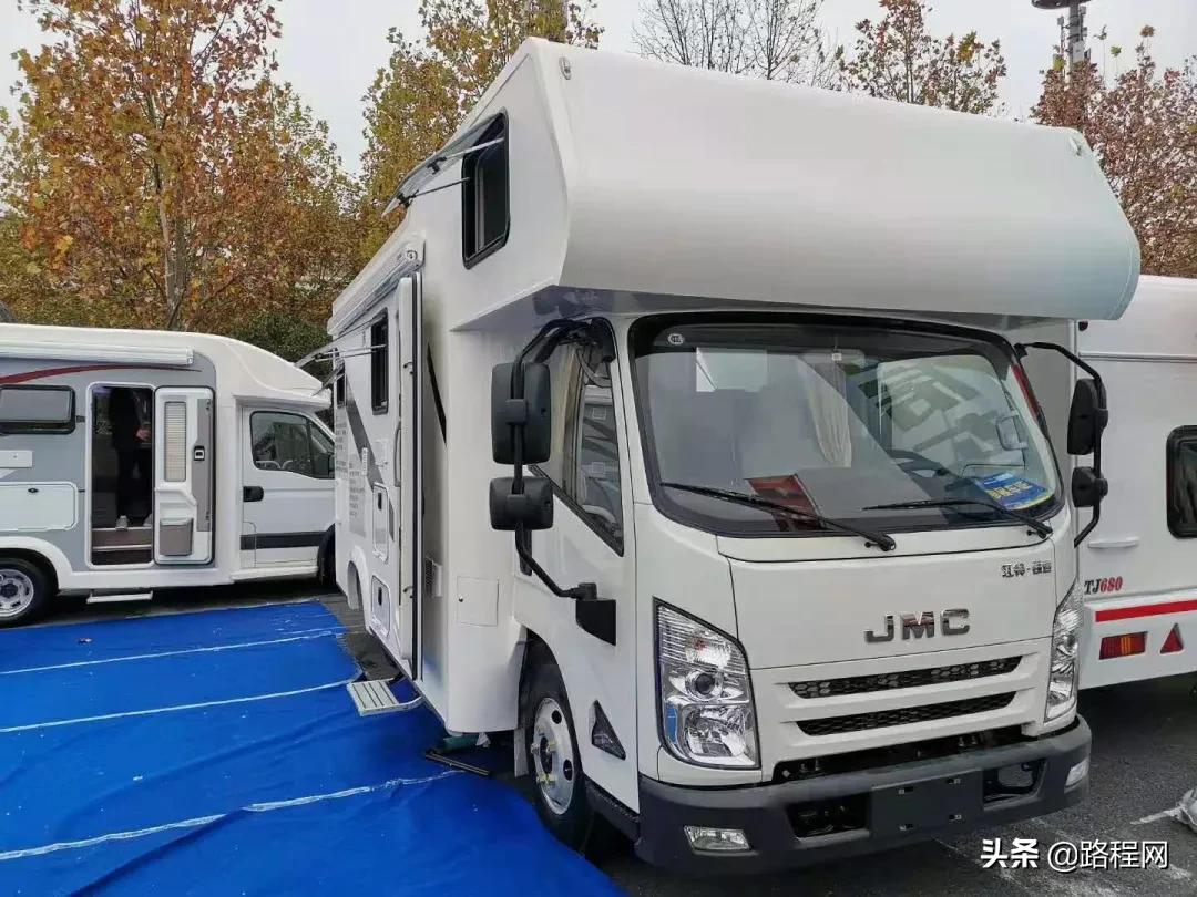 华居江铃轻卡房车,江铃700匹轻卡房车