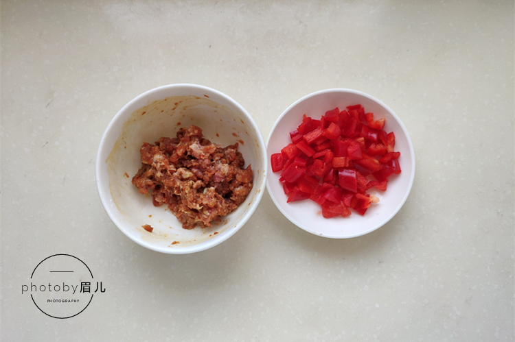 为啥你做的豌豆容易变黄？只要一招，炒出来的豌豆翠绿又好吃