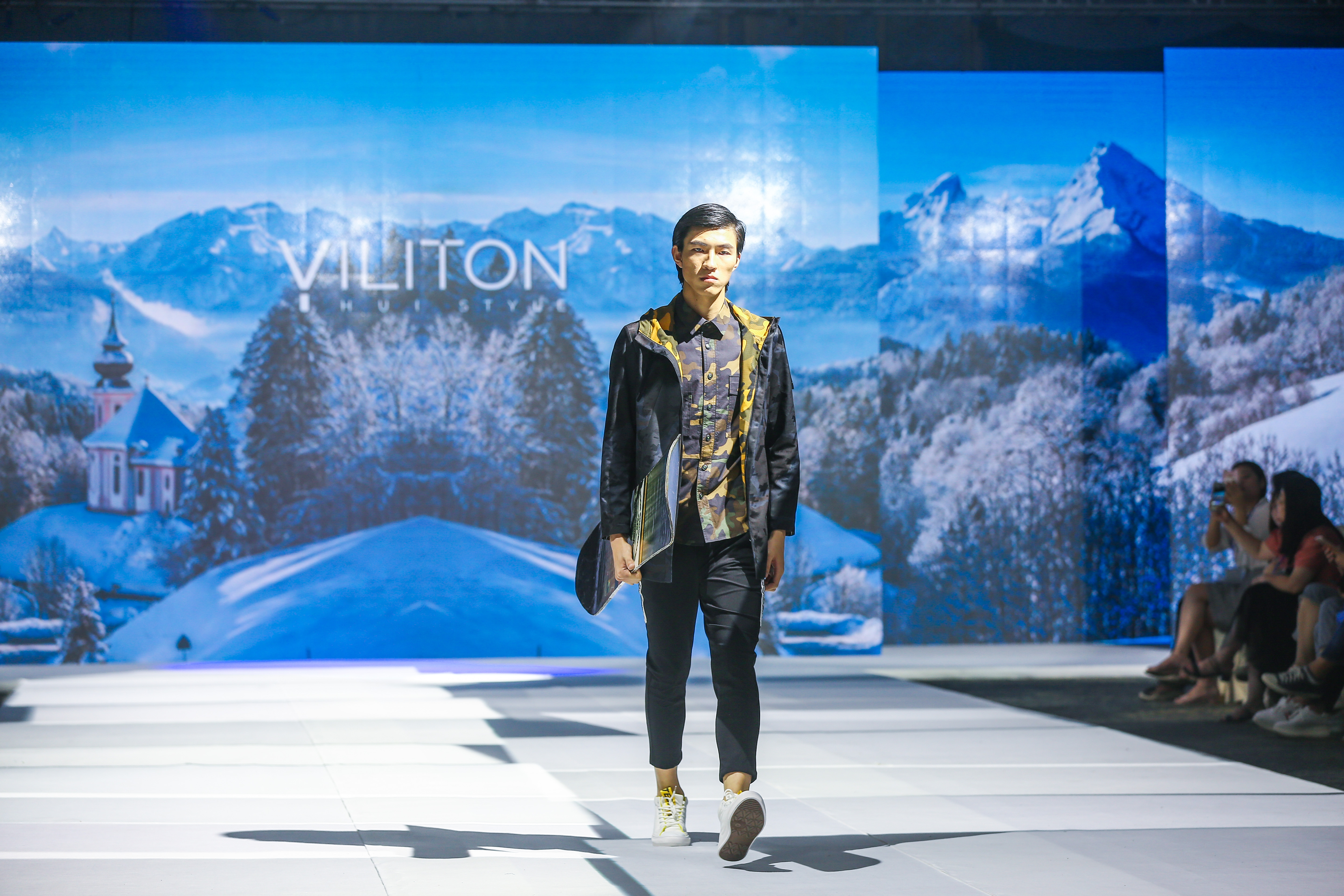 “蔚”来之创,见徽之尚|依立腾男装2019秋冬新品发布会圆满收官