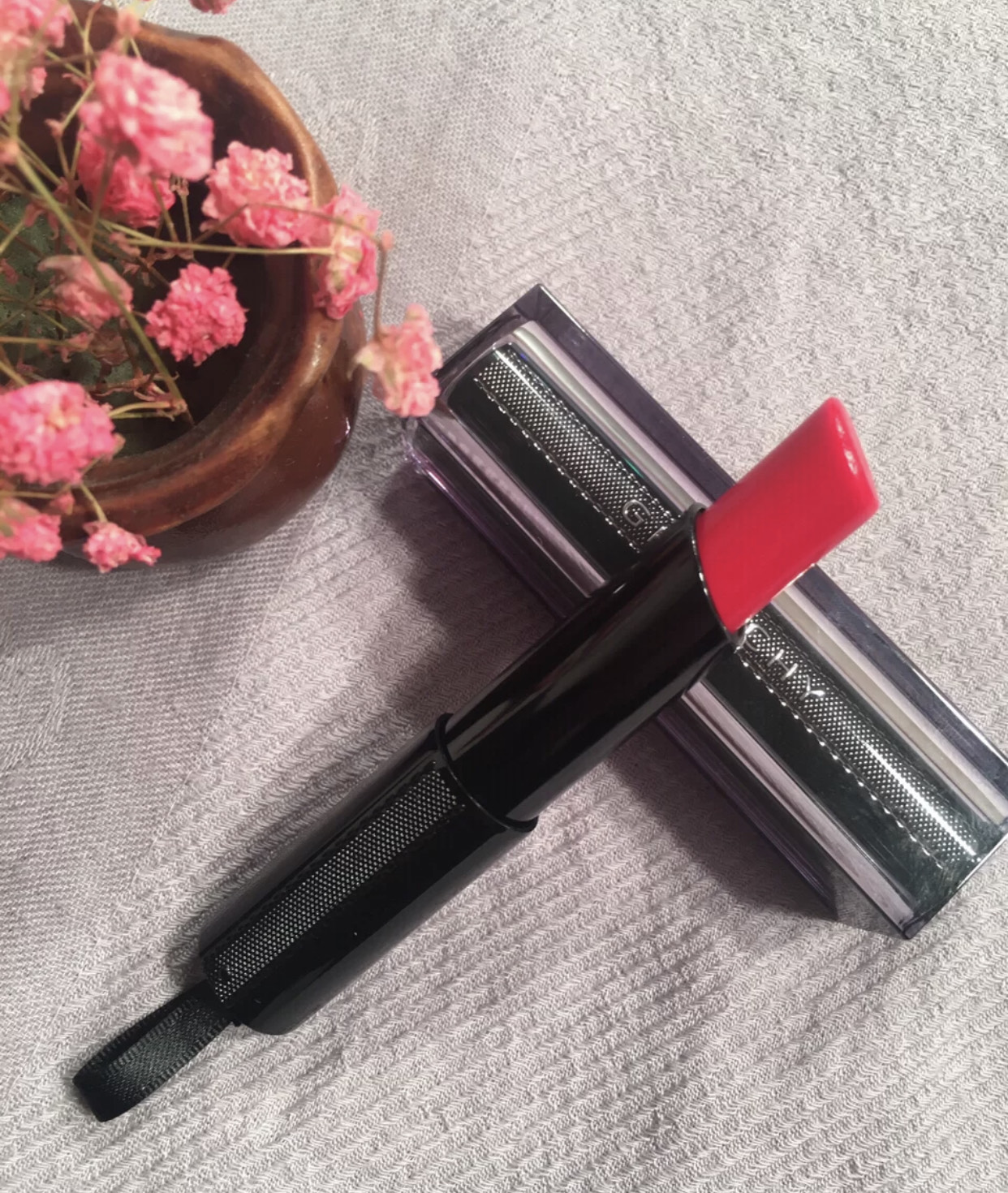 大牌冷门色号涂上惊为天人,一看就很贵的配色