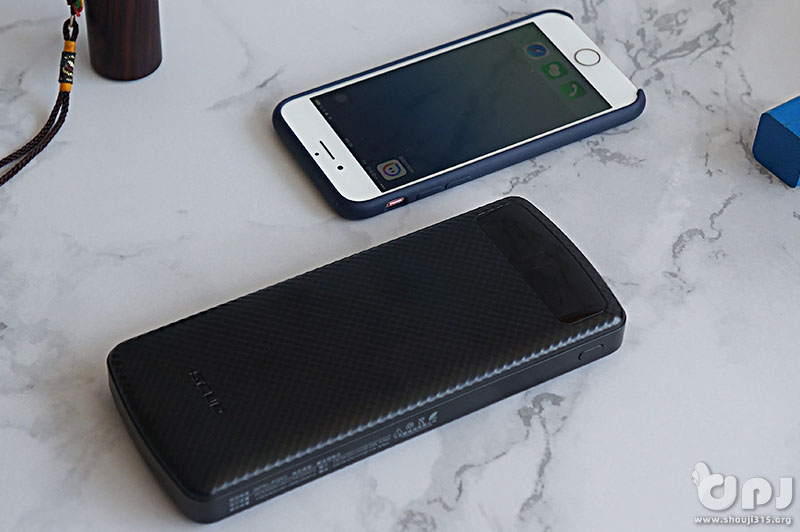 20000mah超大容量,飞毛腿f20移动电源拆解