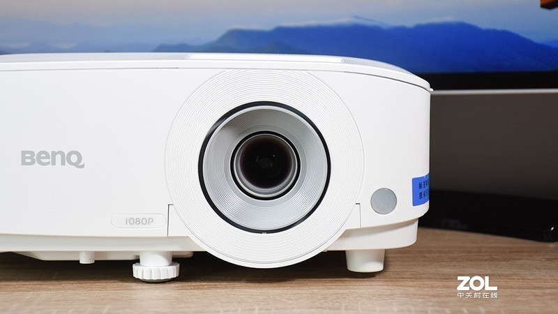 数字化办公场景体验,明基e580智能投影机