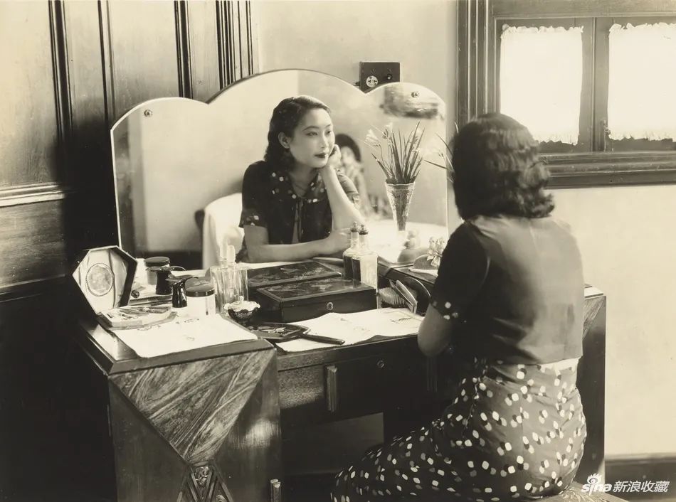 买垮两任富豪丈夫背债2.5亿,她还能翻身吗?