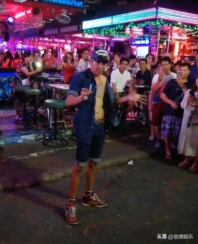 泰国网红魔术师,泰国老人魔术师