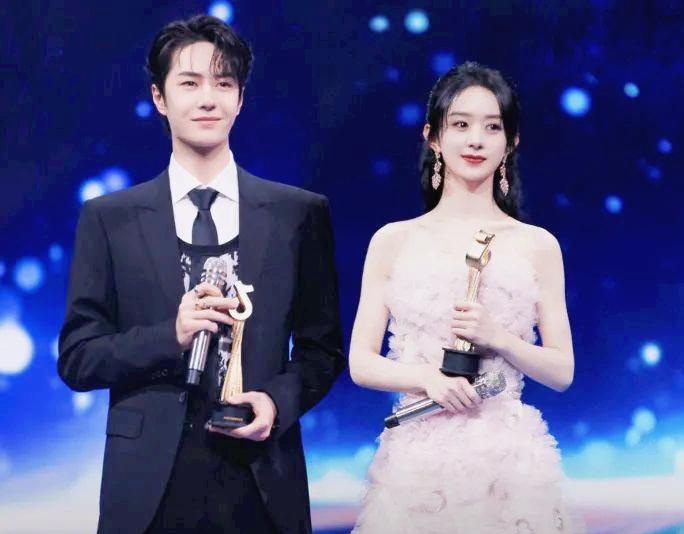 奔跑吧兄弟赵丽颖郑恺采访,王一博赵丽颖奔跑吧兄弟撕名牌