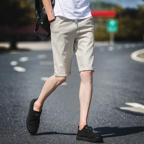 王耀庆片酬上亿节目穿超短裤,王耀庆穿短裤引热议