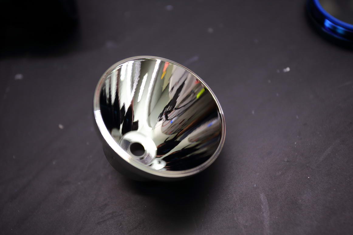 千米金箍棒OLIGHTWARRIOR武士XTurbo评测超级远射桶评测