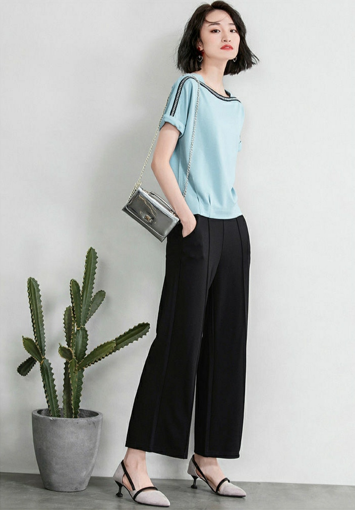 黑色高腰阔腿裤雪纺显瘦又显高,垂顺阔腿裤雪纺显瘦