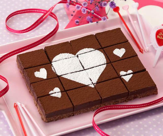 情人节礼物送女生巧克力合适吗,日本的情人节巧克力分哪两种