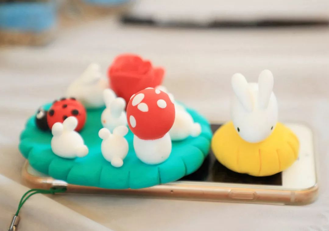 中秋广寒宫兔子和嫦娥的故事,中秋节玉兔下凡