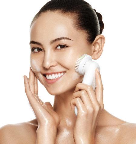 洗面奶控油靠谱吗,洗面奶好用美白效果好吗