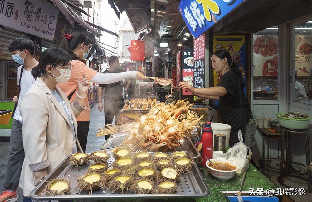青岛美食一条街劈柴院,青岛劈柴院周围的美食