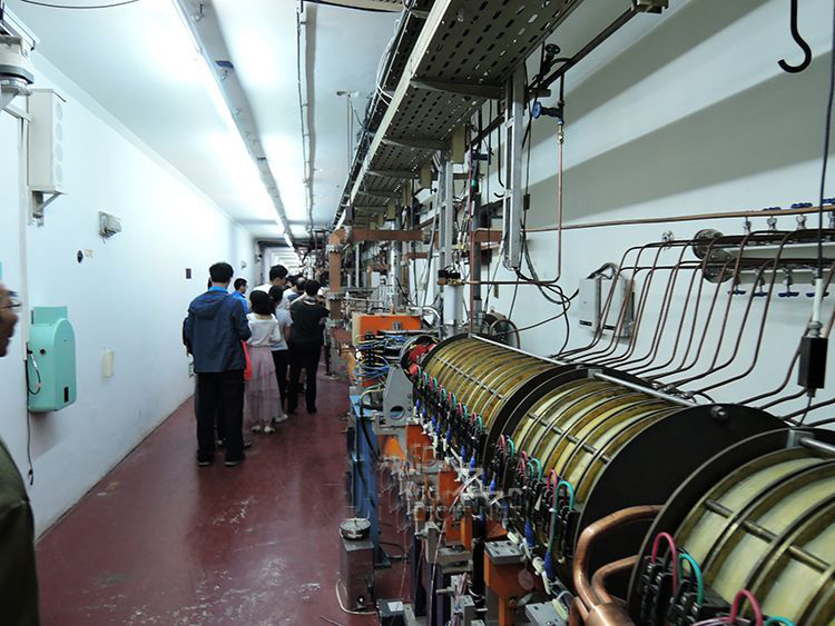 中国有大型电子对撞机吗,中国超级正负离子对撞机