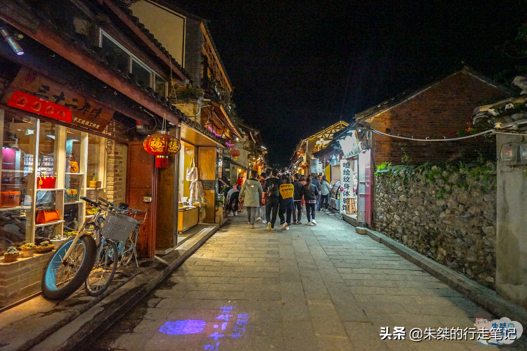 千年文化丽江古城,丽江古城现代与传统共存