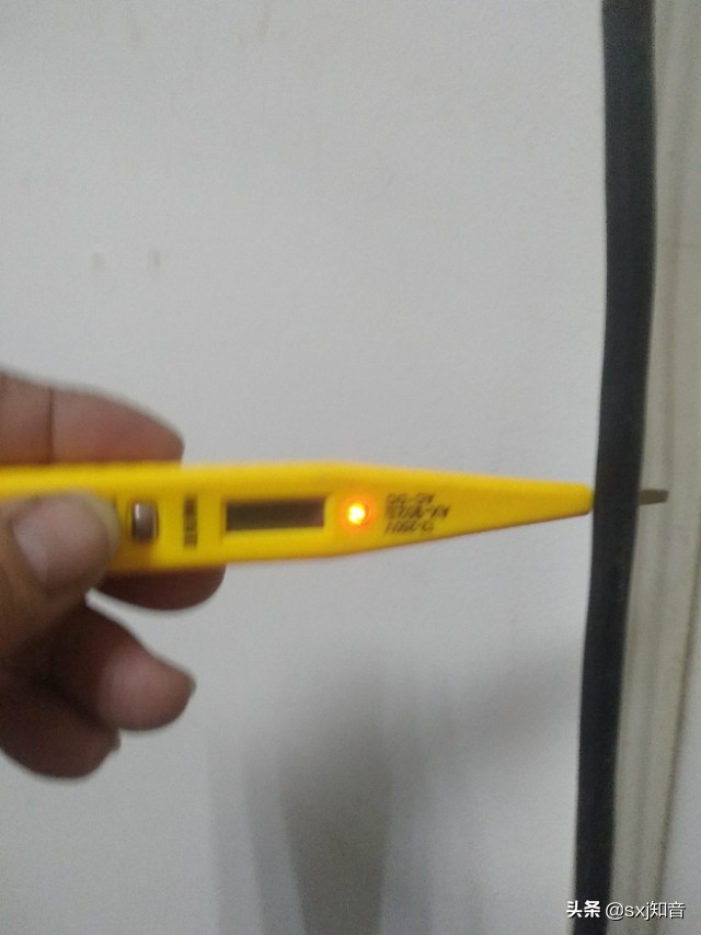 漏电开关跳闸复位按钮弹出,家里漏电开关老跳闸怎么办