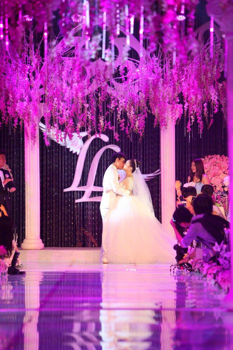 贾乃亮以前为李小璐过生日,贾乃亮几几年和李小璐结婚的