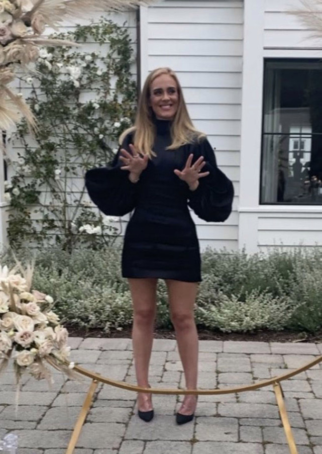 阿黛尔减肥后首次公开露面,阿黛尔非裔男友