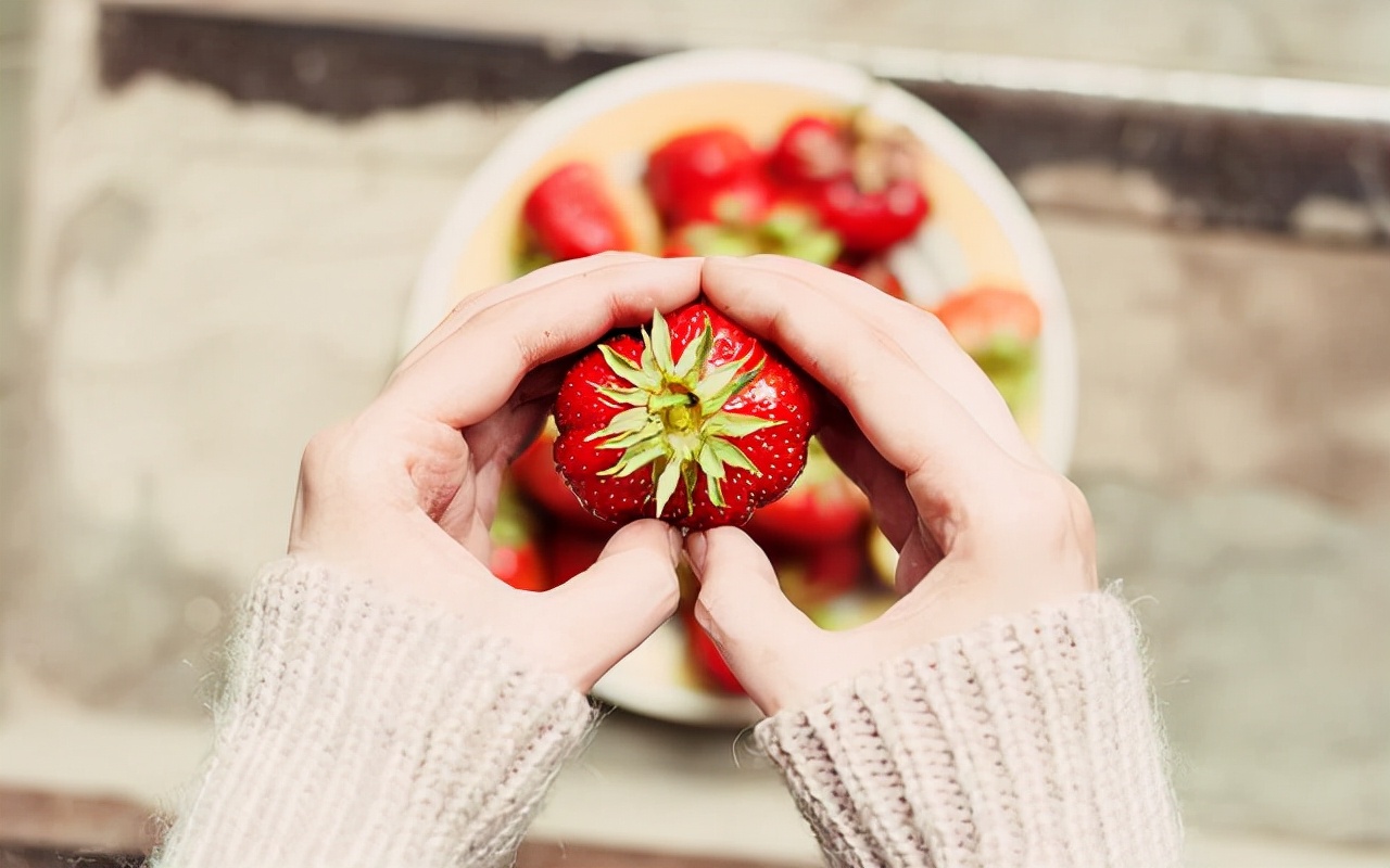 小事糊涂大事清醒,小事迷糊大事清醒的人
