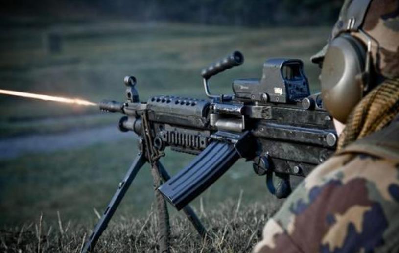 fn米尼米轻机枪,fn米尼机枪怎么拼装