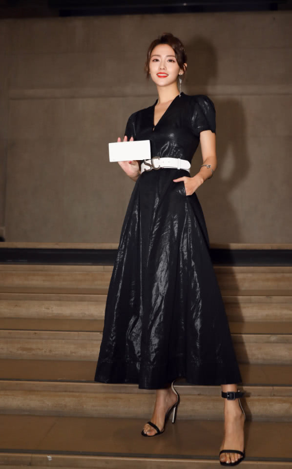 小白鞋换季保存,小白鞋寿命是几年