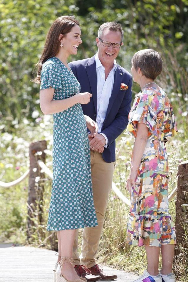 凯特王妃身材曝光,36岁凯特王妃老态尽显