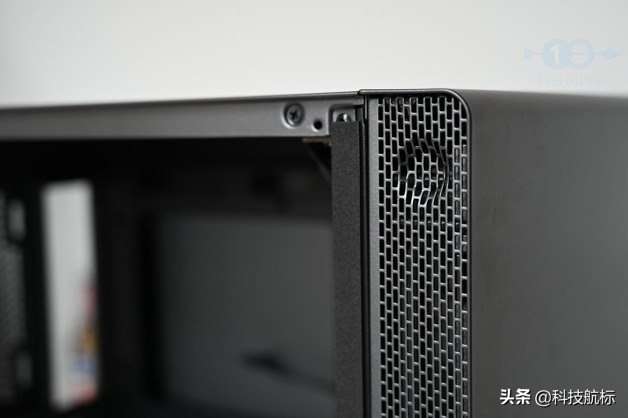 更简单的MATX小机箱，可以装200mm风扇的启航者A1体验