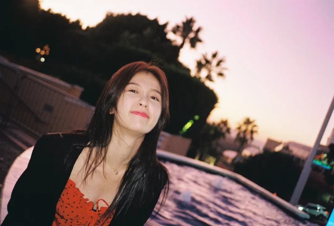 别的不说，《青你2》的*服私**是真的可！