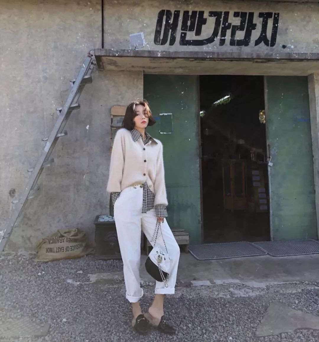 奶奶衫直筒裤搭配图,奶奶衫最洋气的搭配