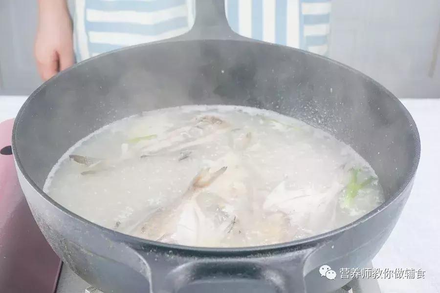 别再给宝宝瞎补钙,骨头汤可以给孩子补钙吗