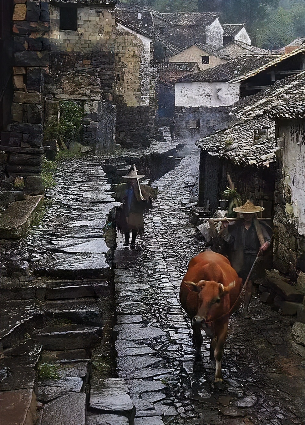 还没想好国庆去哪?自驾2.5小时,在秋日里泡温泉吃美食