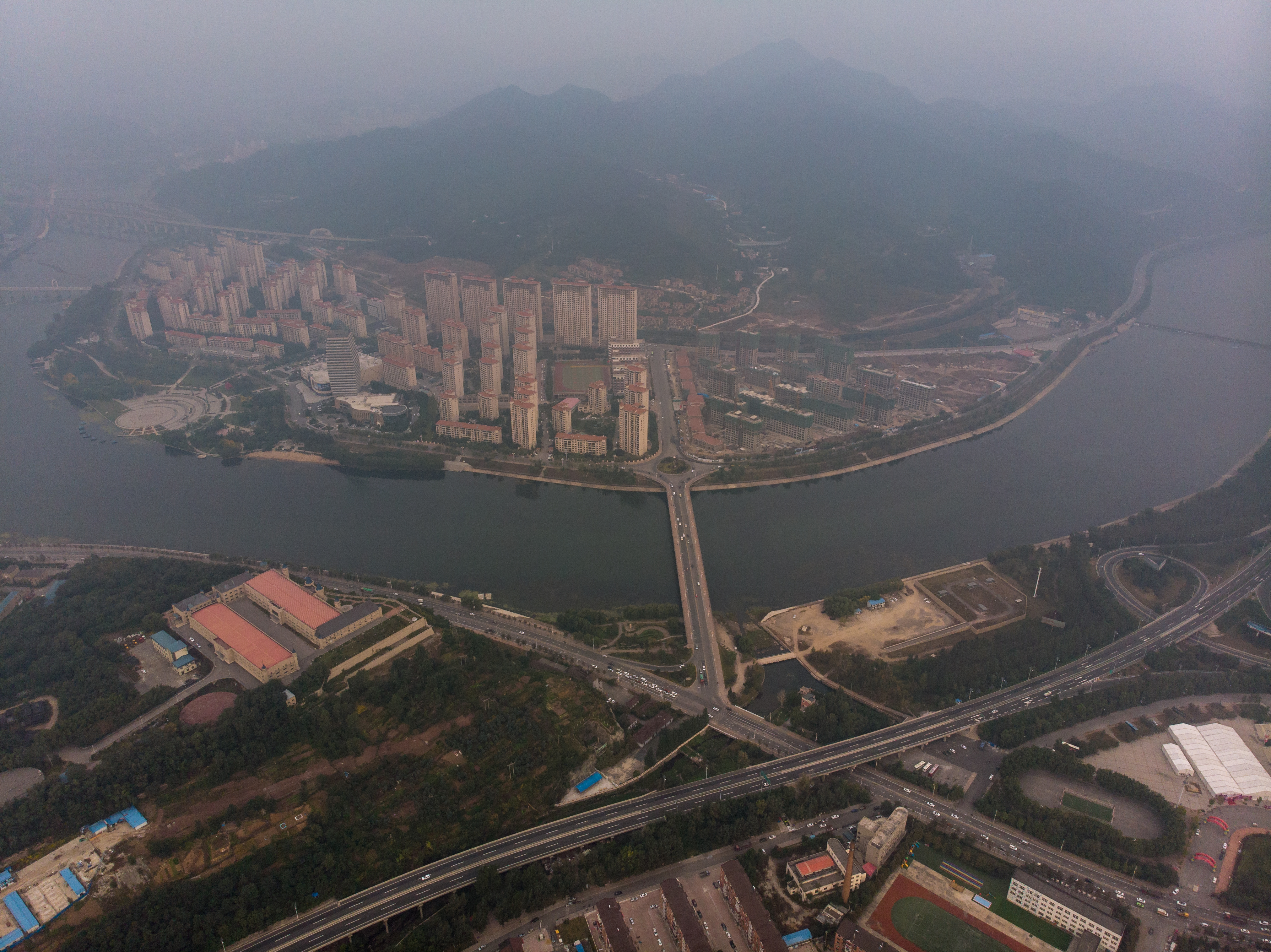 中朝边境自驾游视频,331国道自驾中朝攻略