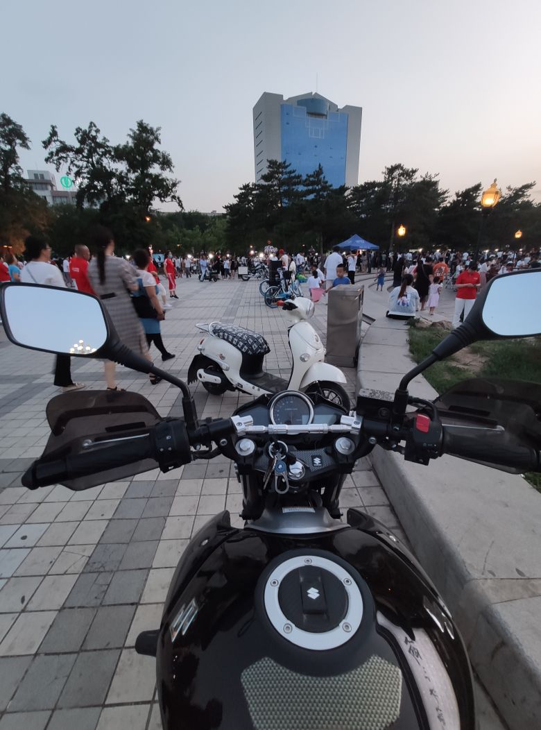 摩托车让我们红尘作伴,摩托车带来的自由感