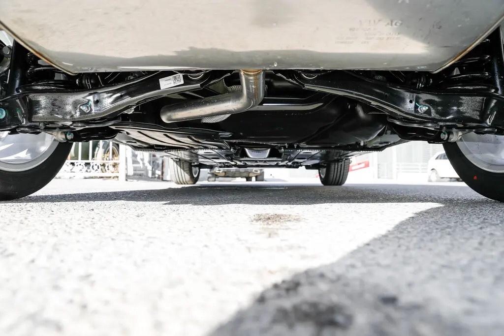 奥迪q2l是中型suv吗,奥迪q2l气质与时尚并存的一款车型