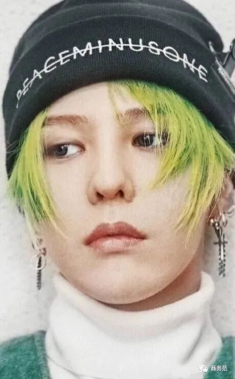 权志龙和jennie约会穿什么鞋,权志龙与jennie的穿搭