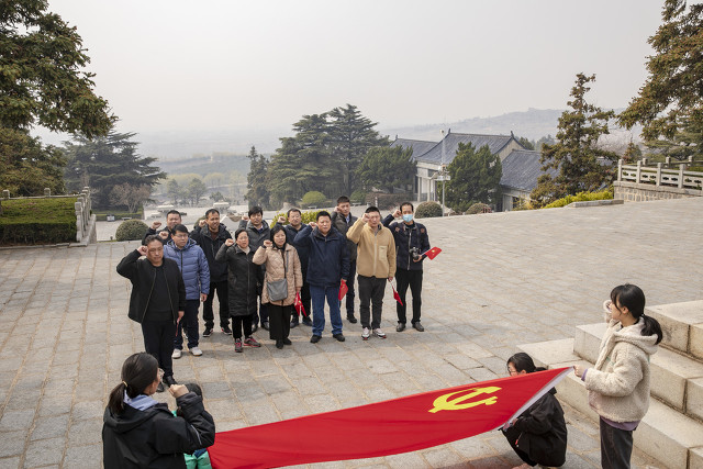 在县里工作回村里入党,回村里入党需要什么要求