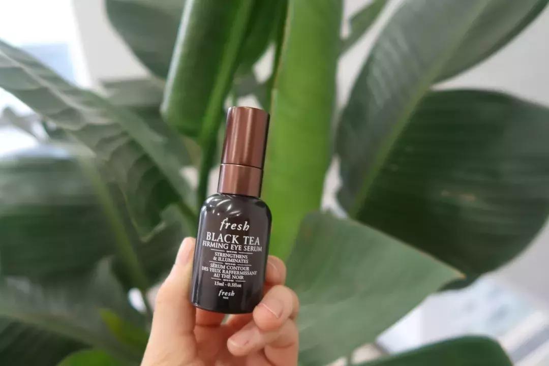 晚上睡觉前涂很多护肤品好吗,晚上必须睡前涂护肤品吗