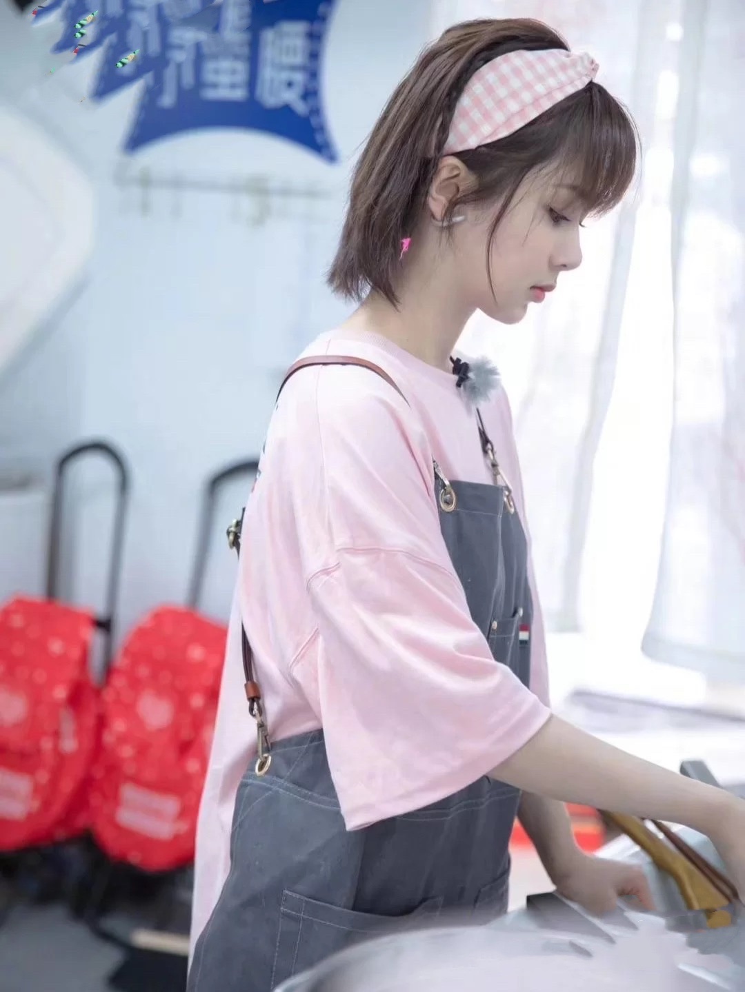 留长发尴尬期如何打理发型,留长发的过程中怎么打理头发