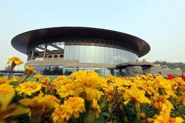 边旅行边赚钱,边旅游边挣钱的工作叫什么