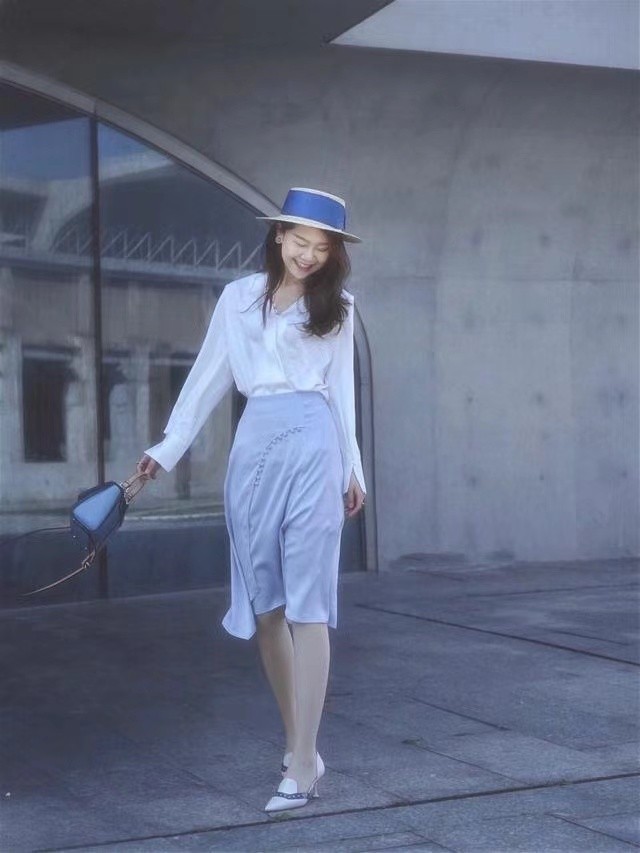 开春这样穿洋气又年轻显气质,学会这样穿时髦显气质