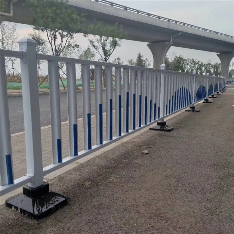 梧州玻璃钢护栏厂家直销价,盘锦新型玻璃钢污水池护栏