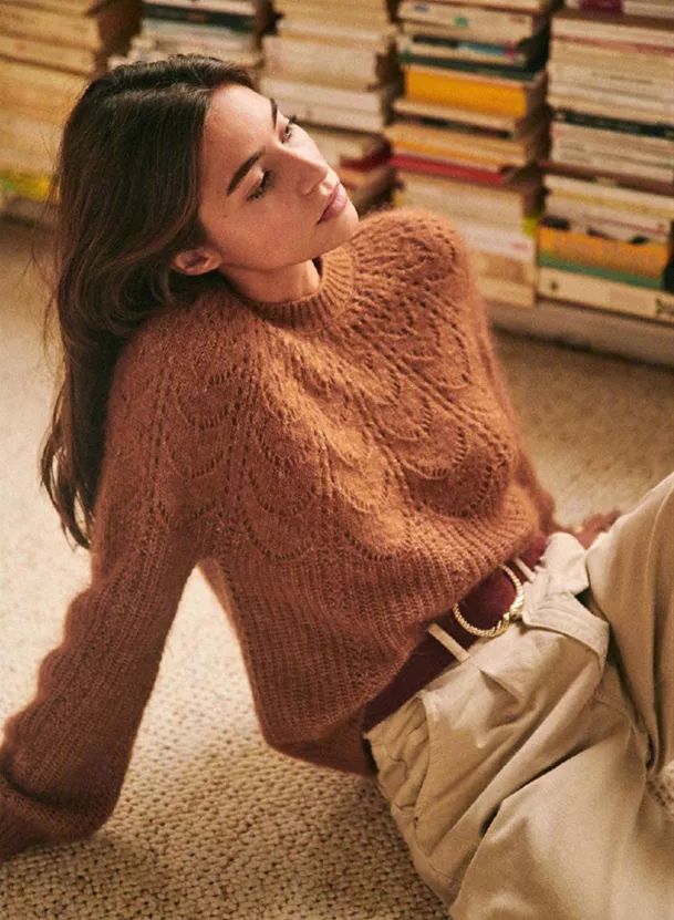 毛衣和卫衣哪个时尚一点好,卫衣与毛衣哪款好看