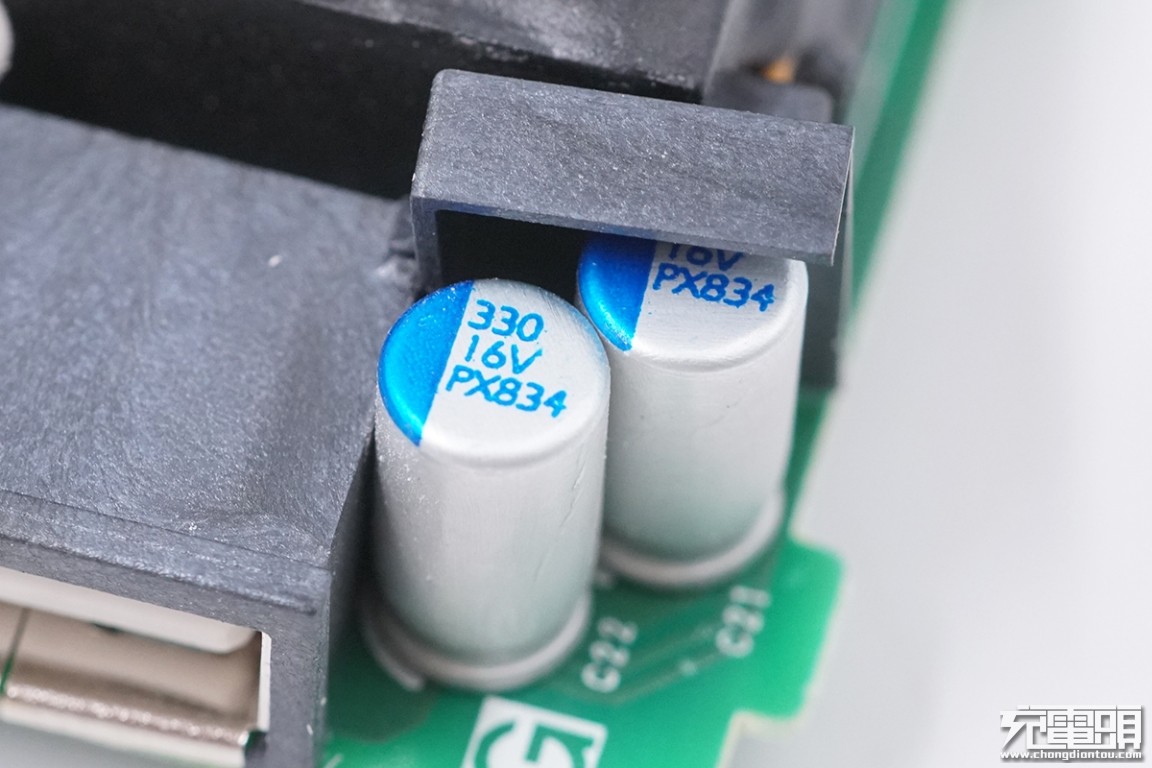 三星25wpd快充怎么拆解,三星25w充电器ta800