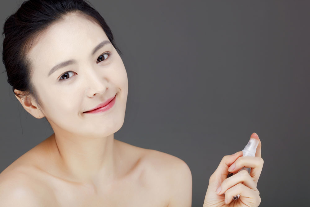 皮肤干保湿的正确方法,皮肤特别干怎么用面霜快速补水