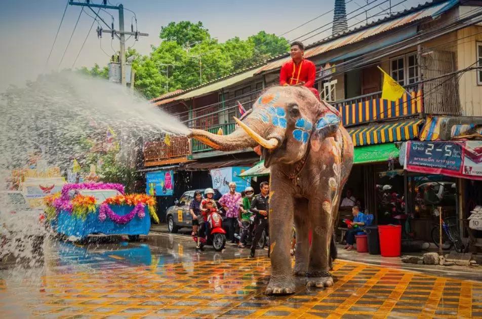 泰国泼水节天团,泰国超燃泼水节