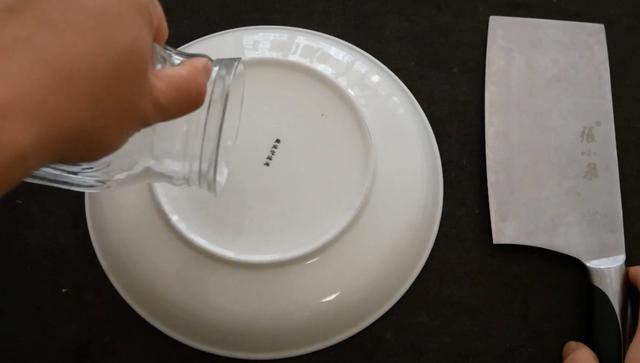 家用菜刀磨刀怎么磨又快又锋利,菜刀无磨刀石用什么磨才锋利