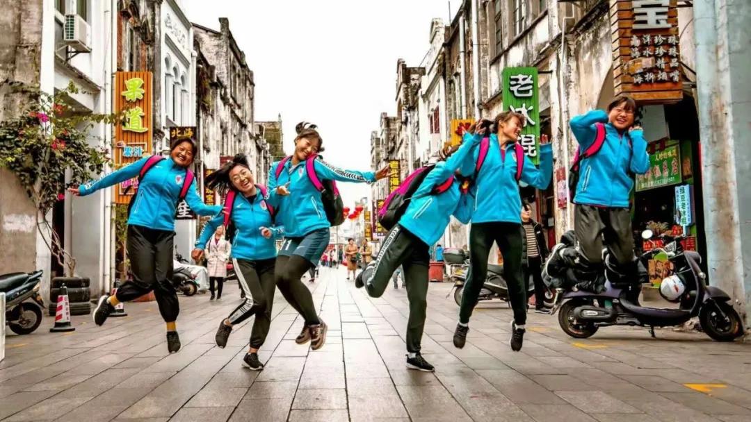 白银市靖远县艺术高中女子足球队,甘肃省靖远二中女足